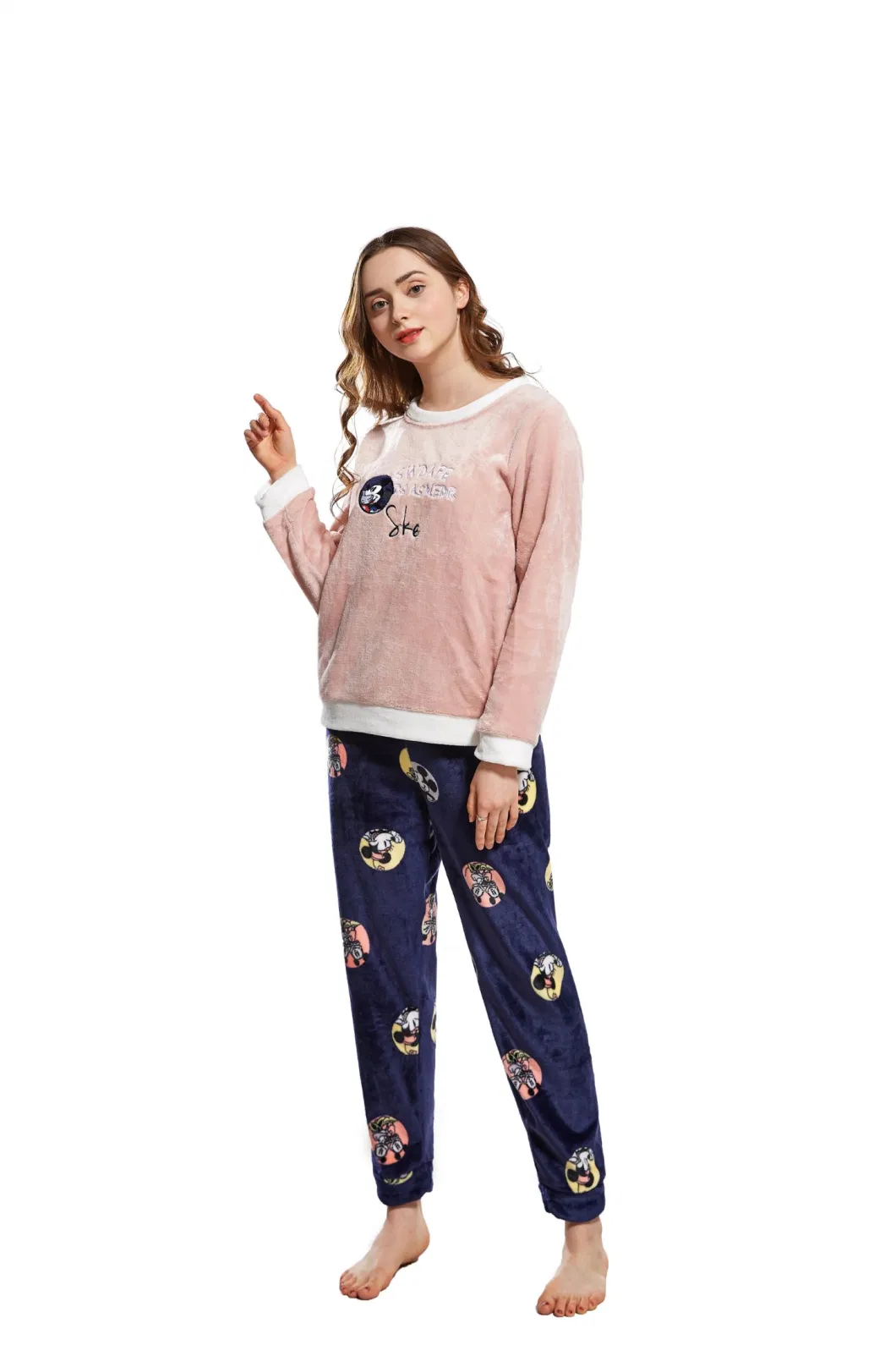 Spring New Leisure Housecoats Loose and Comfortable Pajamas Women&prime;s Home Clothes Set Long-Sleeved Trousers